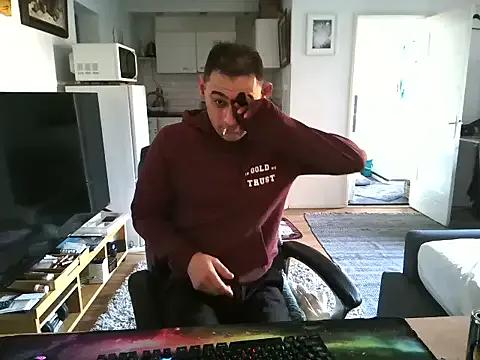 Freechat mihaimichael on StripChat