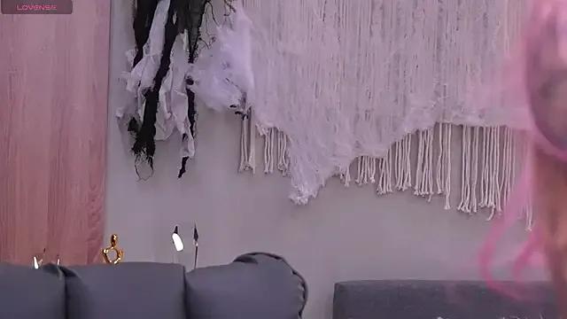 StripChat Molly_Jons is Freechat Molly_Jons — shake my oiled boobs