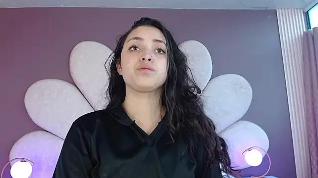 Freechat NickandAbby_ on StripChat