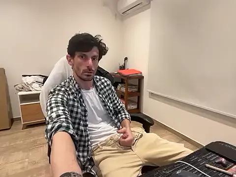 Freechat nicolaaaaas on StripChat