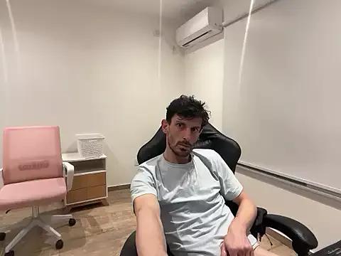 Freechat nicolaaaaas on StripChat