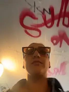 StripChat Ninabigtitied is Freechat Ninabigtitied — bra removal + tits oil on the beach