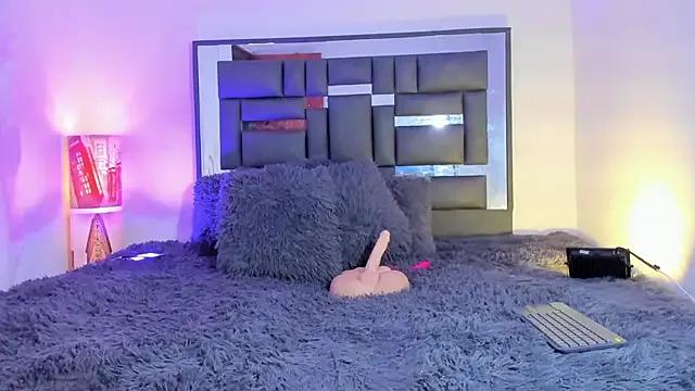 Freechat REINA_ADAHARA on StripChat