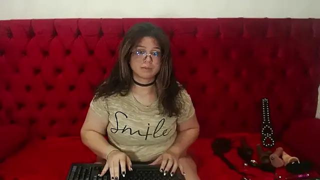 Freechat selenablairx on StripChat