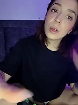 Freechat summi10 on StripChat