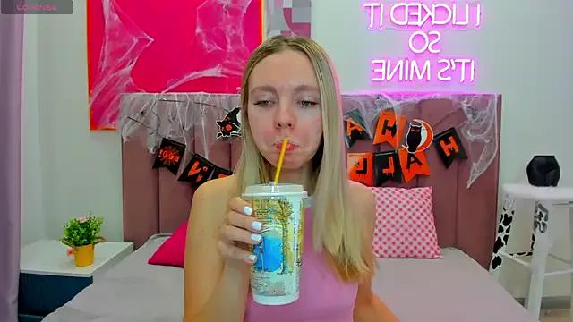 StripChat TessaAdorable is Freechat TessaAdorable — whole body seduction