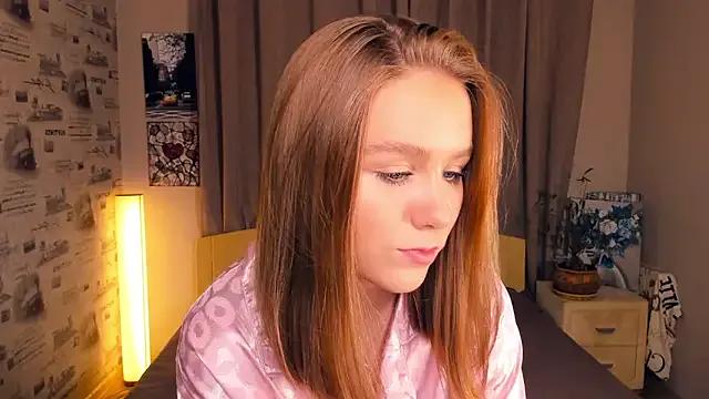 StripChat TienKnous is Freechat TienKnous — What colour of my bra today?