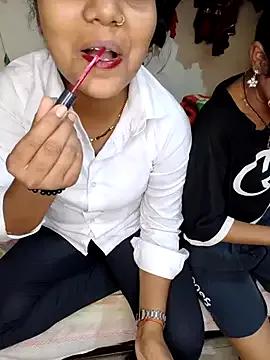 Private Unique_MomandDaughterrs on StripChat