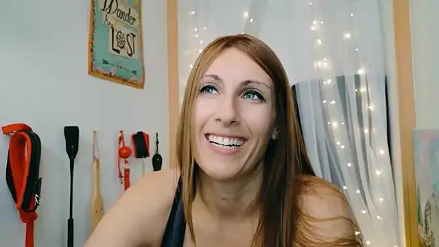 Freechat victorialotus on StripChat