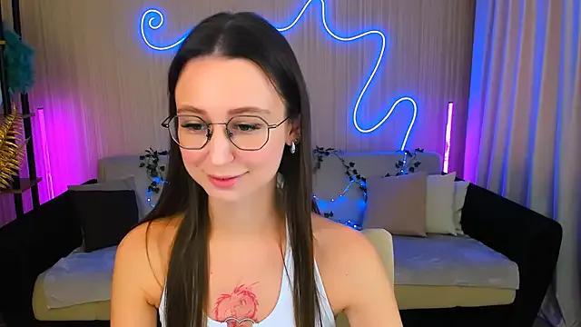 Freechat YourLovellyStory on StripChat